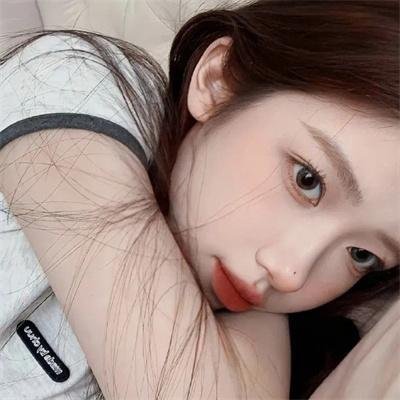 社交平台实拍：顶流女星旧照被扒，平台紧急限流